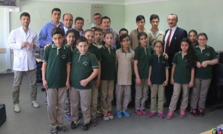 Lise Öğrencilerinden Ağabeylik Dersi G4