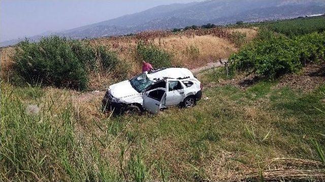 Takla Atan Otomobilden Burnu Bile Kanamadan Çıktı