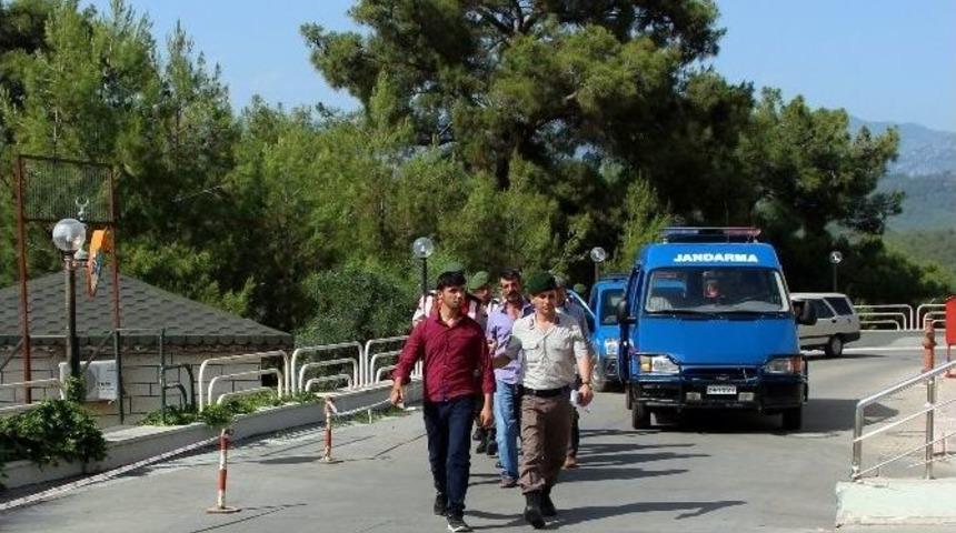 Tarım İş&ccedil;isi Kılığında 7 Ypg Ve Pyd &Uuml;yesi Yakalandı