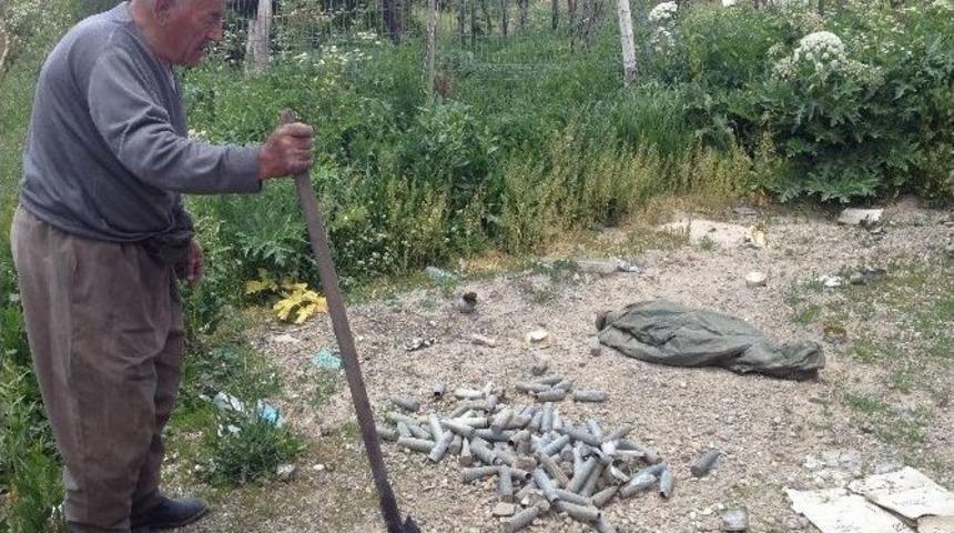 Mermi Kovanlarını K&uuml;reklerle Topluyorlar