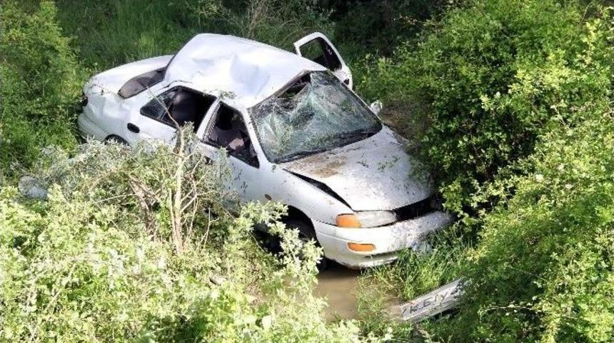 Yemin T&ouml;renine Gelen Aile Kaza Yaptı: 2&rsquo;si &Ccedil;ocuk 6 Yaralı