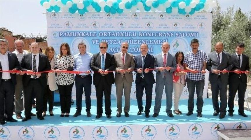 Başkan G&uuml;rlesin&rsquo;den Pamukkale Ortaokuluna Destek