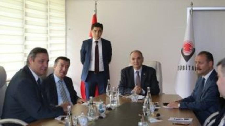 Bilim, Sanayi Ve Teknoloji Bakanı Faruk &Ouml;zl&uuml; T&uuml;bitak&rsquo;ta İncelemelerde Bulundu