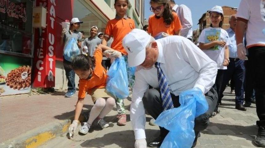 Torbalı&rsquo;da Temiz &Ccedil;evre Seferberliği