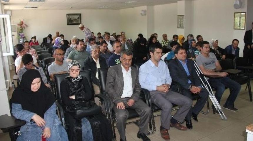 Bing&ouml;l&rsquo;de Engellilere Cep Telefonu Dağıtıldı