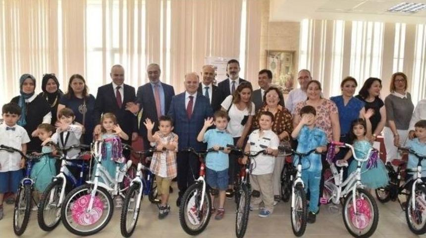 &ldquo;fikrinle B&uuml;y&uuml;, Fikrinle Y&uuml;r&uuml;&rdquo; Proje Yarışması &Ouml;d&uuml;lleri Sahiplerini Buldu