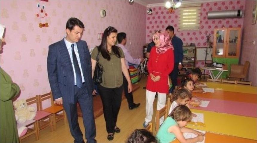 Artuklu Kaymakamı, Aile Destek Merkezi&rsquo;ni Ziyaret Etti