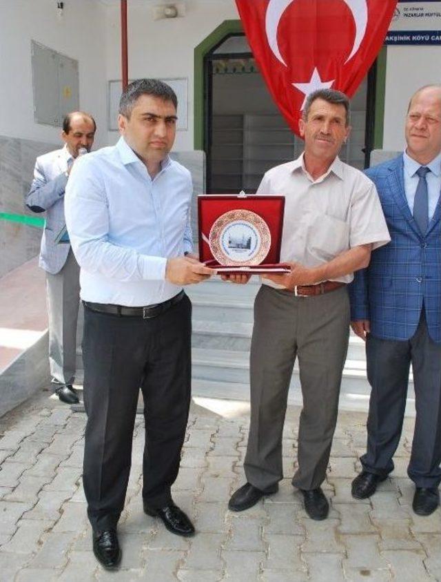 Akşinik Köyü Camii İbadete Açıldı