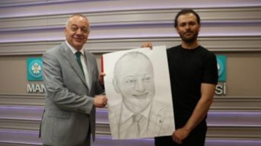 Başkan Erg&uuml;n&rsquo;e Olan Sevgisini Tuvale D&ouml;kt&uuml;