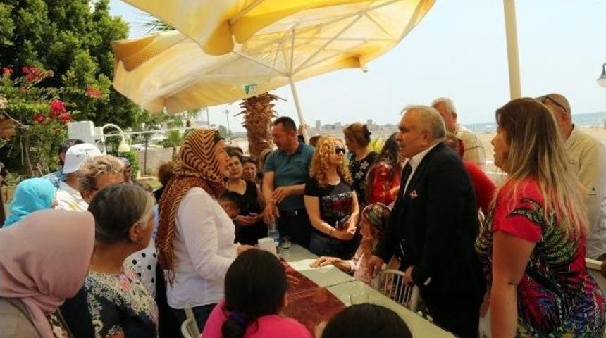 Erdemli&rsquo;de Başkan Tollu, Kızkalesi&rsquo;nde Halkla Buluştu