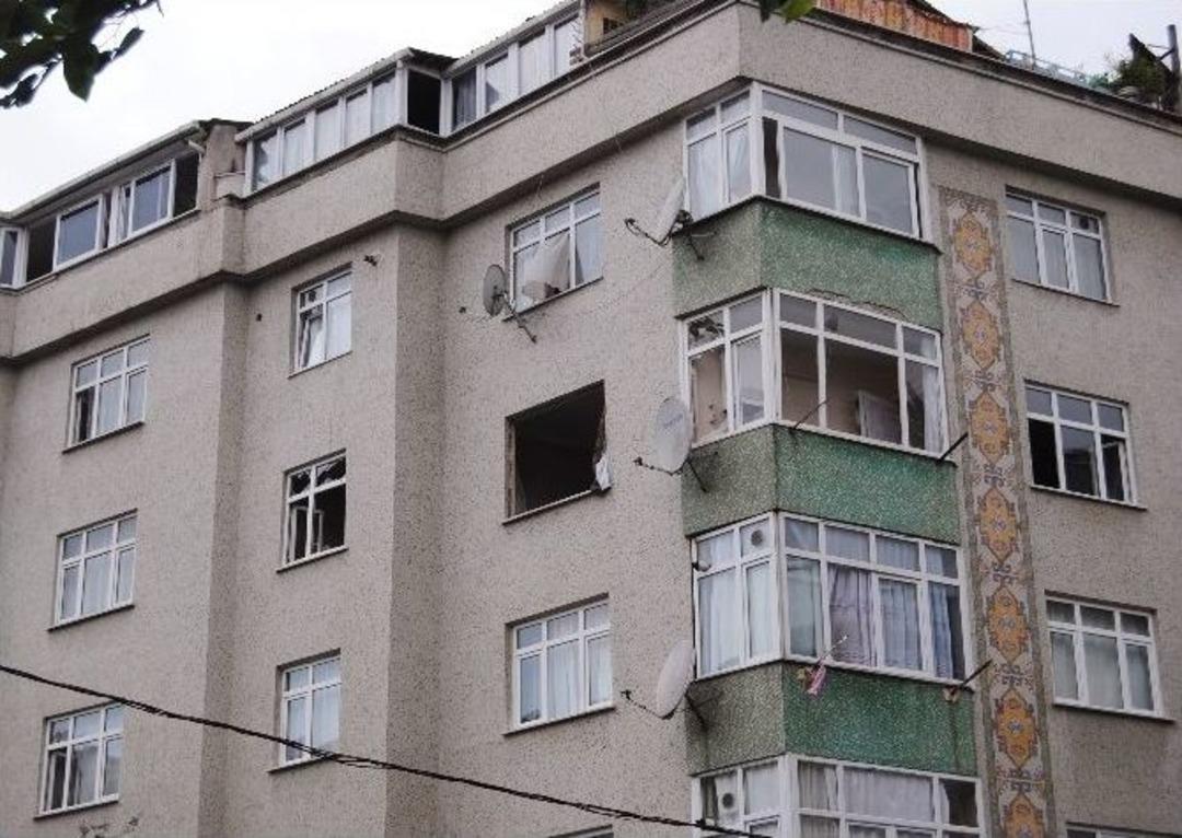 Gaziosmanpaşa&rsquo;da Patlama: 4 Yaralı