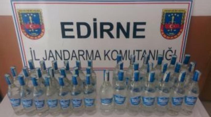 Edirne&rsquo;de 39 Şişe Ka&ccedil;ak Rakı Ele Ge&ccedil;irildi
