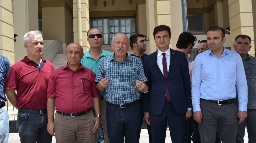 &Ouml;ğrenciler &Ouml;ğretmeni Darp Etti