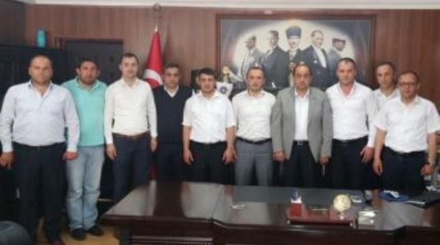 Servis&ccedil;iler Onursal Başkanlarını Ziyaret Etti