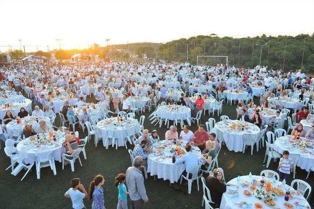 On Bir Ayın Sultanı Ramazan Ümraniye’de Yaşanacak