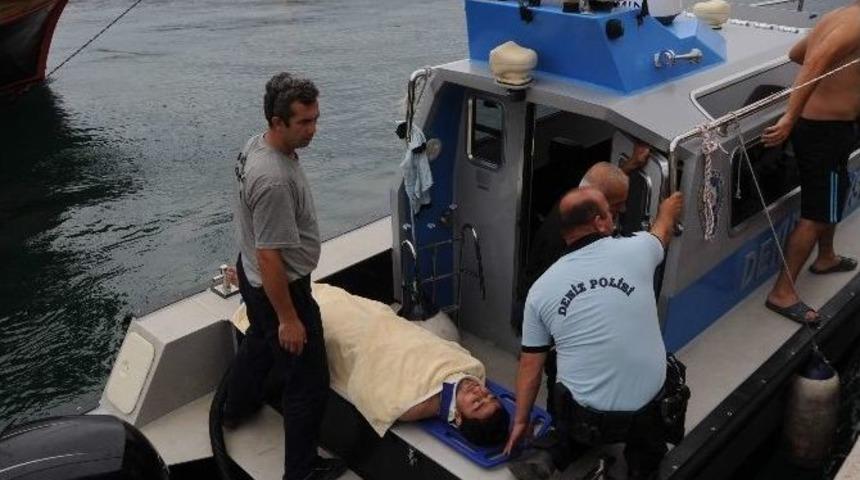 Falezlerden D&uuml;şen Genci İtfaiye Kurtardı