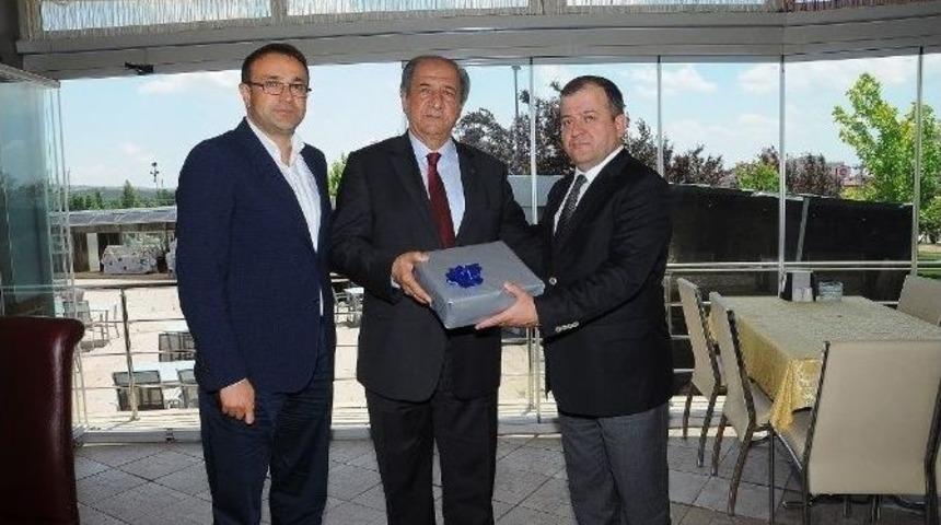 İş D&uuml;nyası&rsquo;ndan Vali Kara&rsquo;ya Veda Yemeği