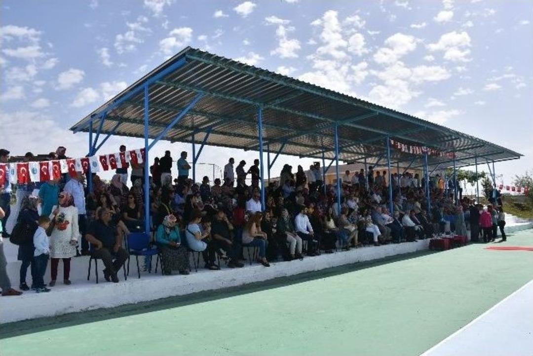 Dursunbey Myo&rsquo;da Mezuniyet Coşkusu