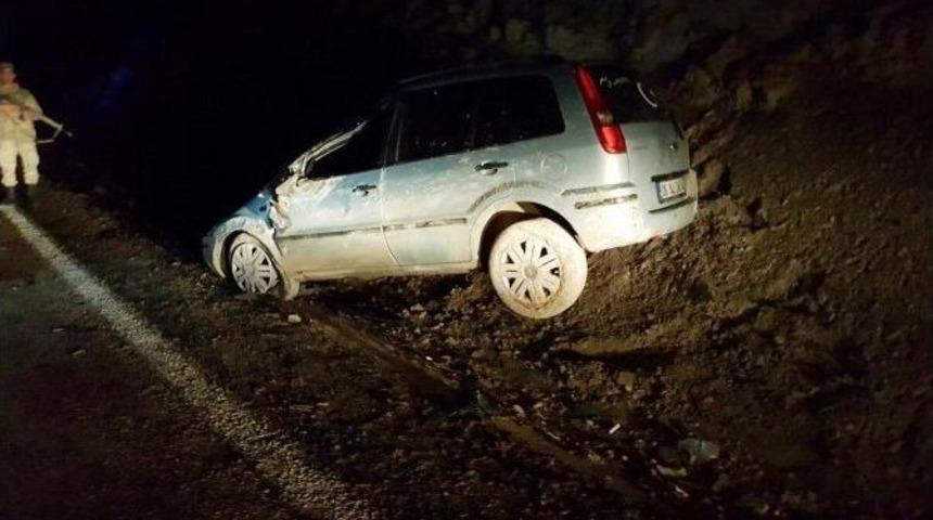 Sivas&rsquo;ta Trafik Kazası: 3 Yaralı