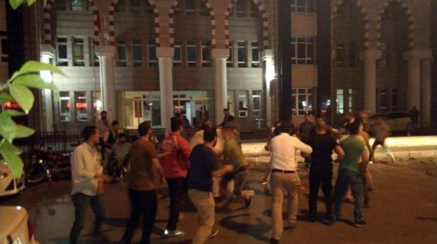 Kuşadası Polisi Ter&ouml;r &Ouml;rg&uuml;t&uuml; Propagandası Yapan 5 Kişiyi G&ouml;zaltına Aldı