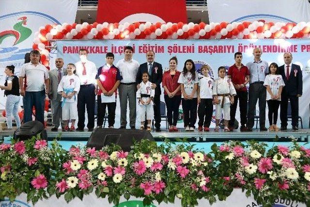 Pamukkale’de Başarılı Öğrenciler Altın İle Ödüllendirildi