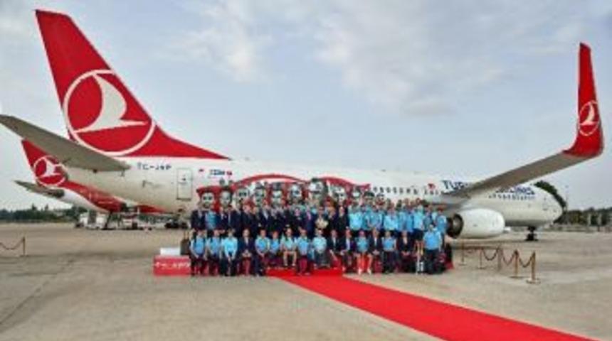 Milliler S&uuml;rpriz Etkinlikle Slovenya&rsquo;ya Uğurlandı