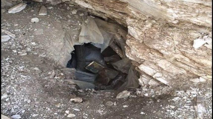 Tunceli&rsquo;de 2 Sığınak İ&ccedil;erisinde Malzeme Ele Ge&ccedil;irildi