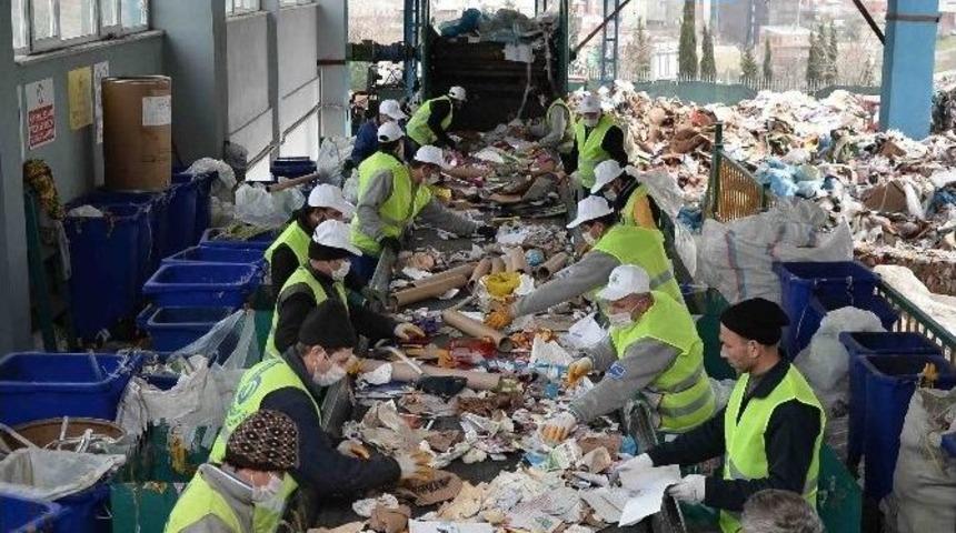 Cam Atıklar Toplanarak Akaryakıt Tasarrufu Sağlanıyor