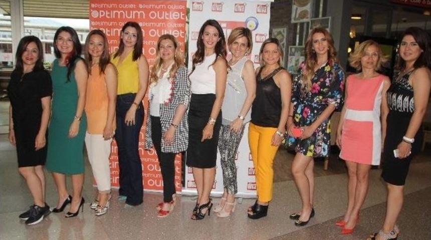 İzmir Cemiyet Hayatı Optimum&rsquo;da Yemekte Buluştu