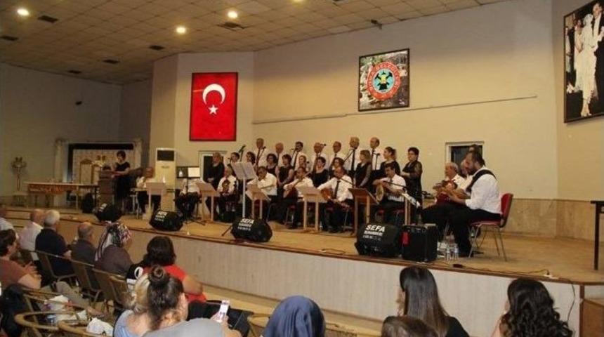 Soma M&uuml;zik G&ouml;n&uuml;ll&uuml;leri Mest Etti