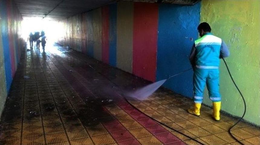 Altınşehir Alt Ge&ccedil;idinin Bakım Ve Temizliği Yapıldı