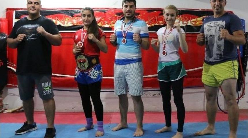 Kickboksta Antalya&rsquo;ya 4 Madalya