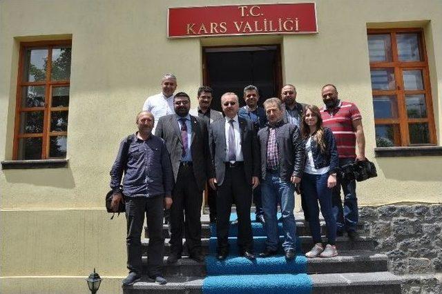 Kars Valisi Günay Özdemir Ulusal Ve Yerel Basın İle Bir Araya Geldi