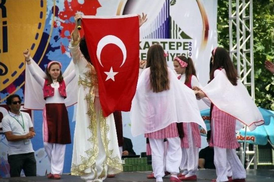 &Ccedil;ocuk Mehteran Takımı Nefes Kesti, Kadınlar Yemek İ&ccedil;in Kıyasıya Yarıştı