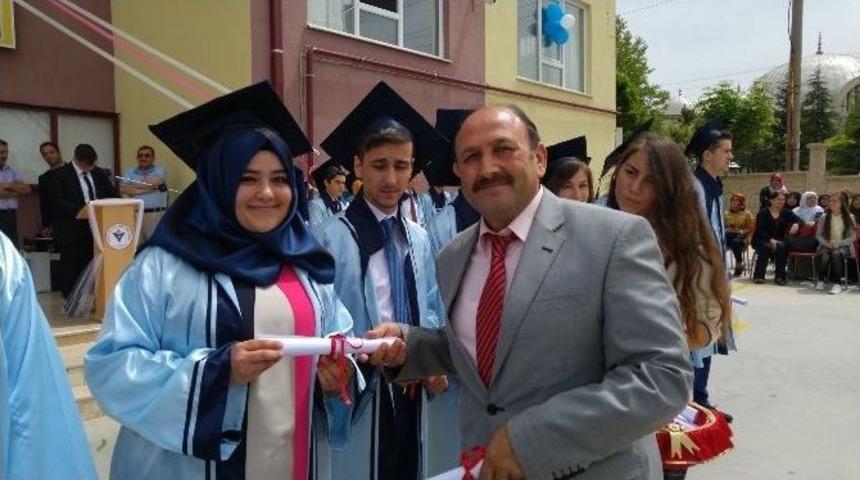 Bolvadin Ayfer-ceylan Emet Fen Lisesi İlk Mezunlarını Verdi