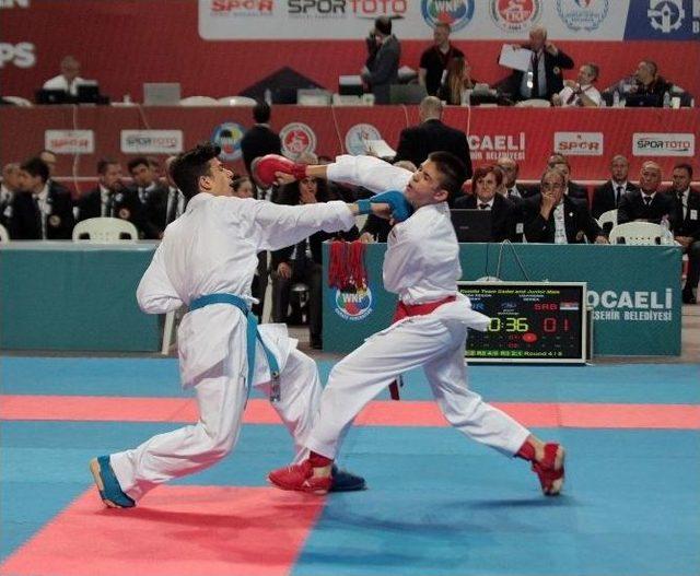 Kocaeli’de Karate Heyecanı Başladı