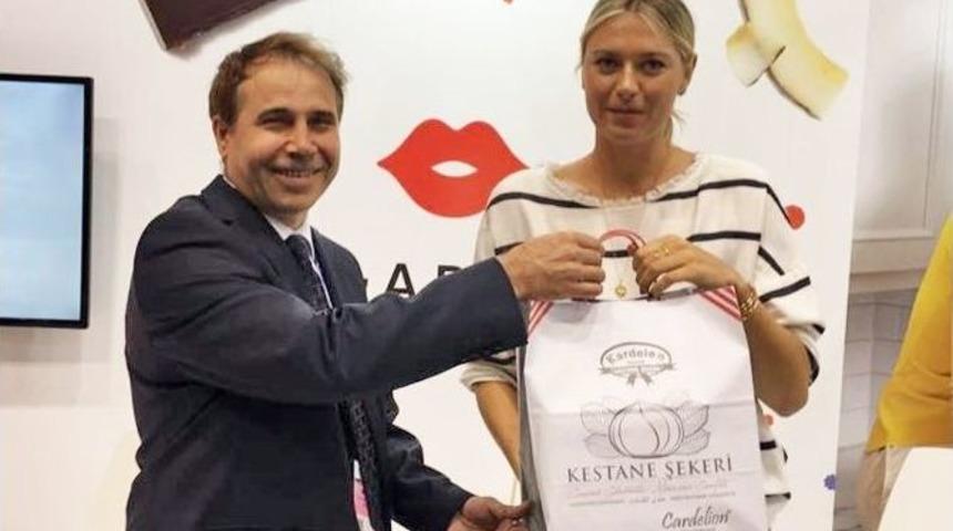 Rus Tenis&ccedil;i Maria Sharapova, Kestane Şekerine Hayran Kaldı