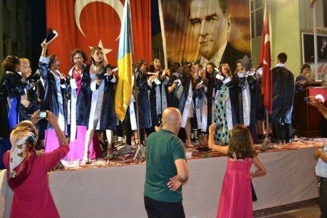 Bozyazı Çok Programlı Anadolu Lisesi’nde Mezuniyet Coşkusu