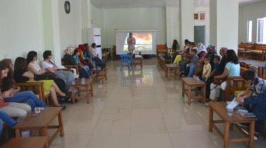 Ergani’de Çocuk İstismarı Ve İhmali İle İlgili Seminer Düzenlendi