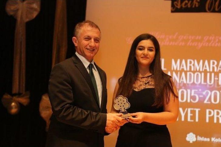 İhlas Koleji Mezunlarını Uğurladı G2