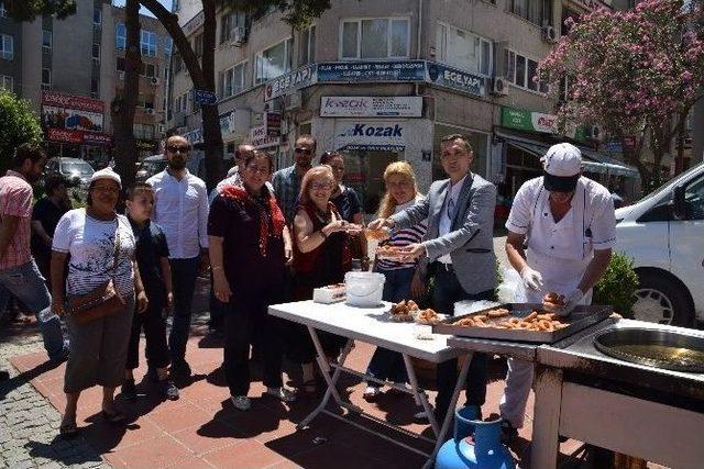 Chp Aliağa Teşkilatı Şehitler İçin Lokma Döktürdü