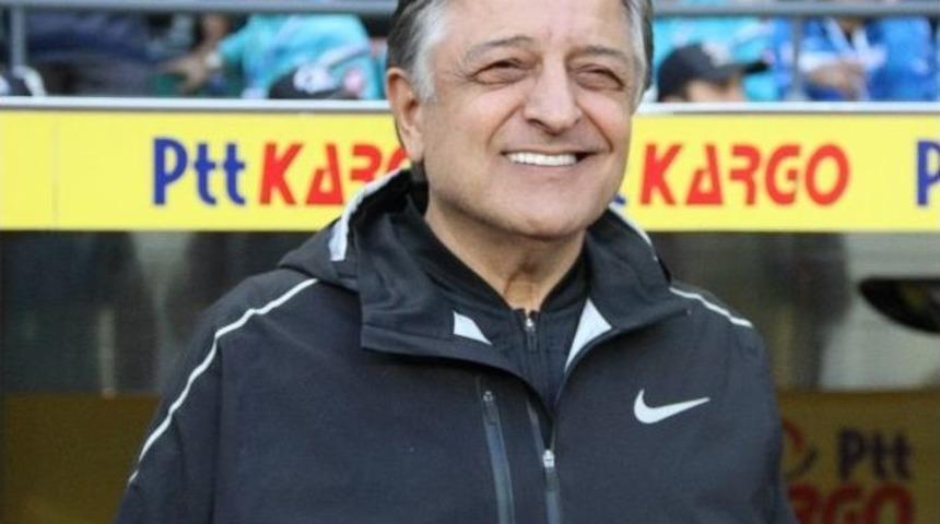 Sakaryaspor&rsquo;dan Yılmaz Vural&rsquo;a S&uuml;rpriz Teklif