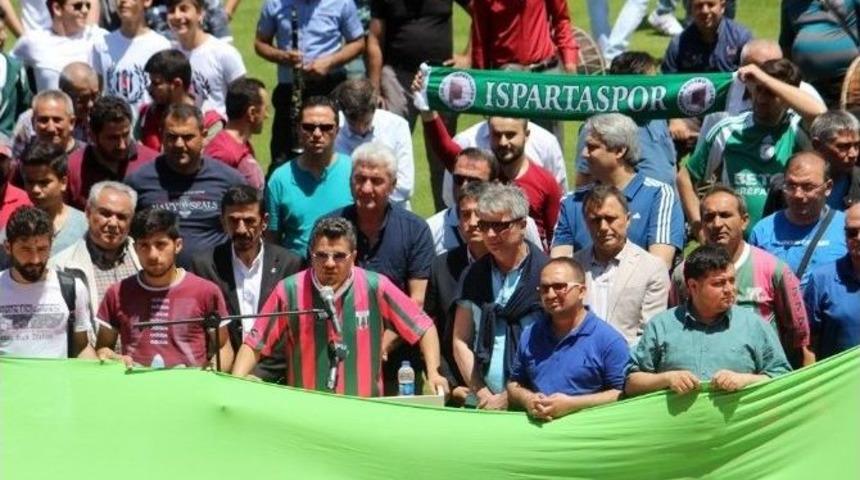 Isparta, Futbol İ&ccedil;in Ayağa Kalkıyor