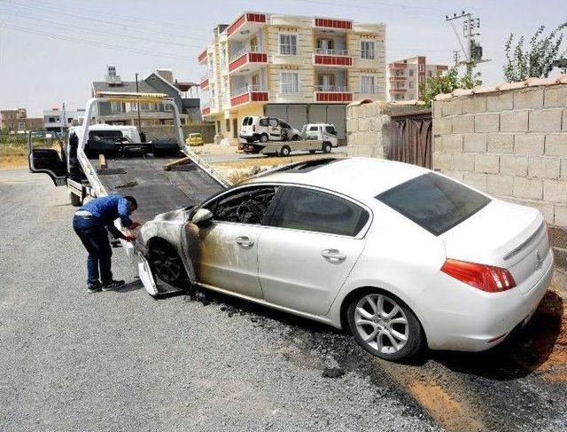 Ceylanpınar’da 4 Araç Kundaklandı