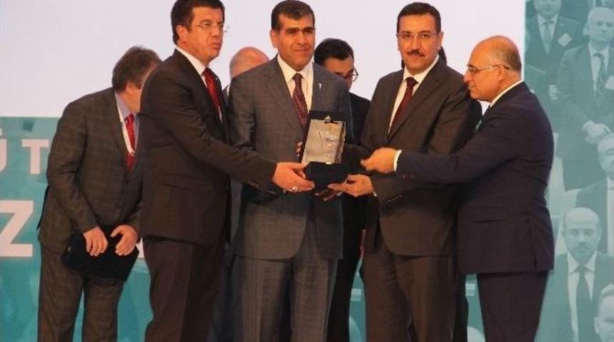 Tim &Ouml;d&uuml;lleri Sahiplerini Buldu