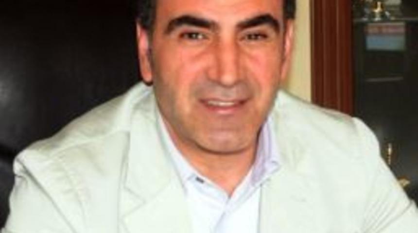 &Ouml;zdek&rsquo;ten Kenttin Siyasileri Ve Dinamiklerine Tepki