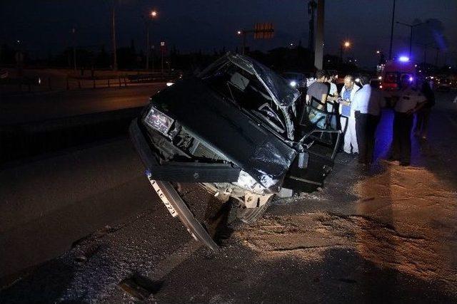 Yola Düşen Stepne Kaza Getirdi: 2 Yaralı