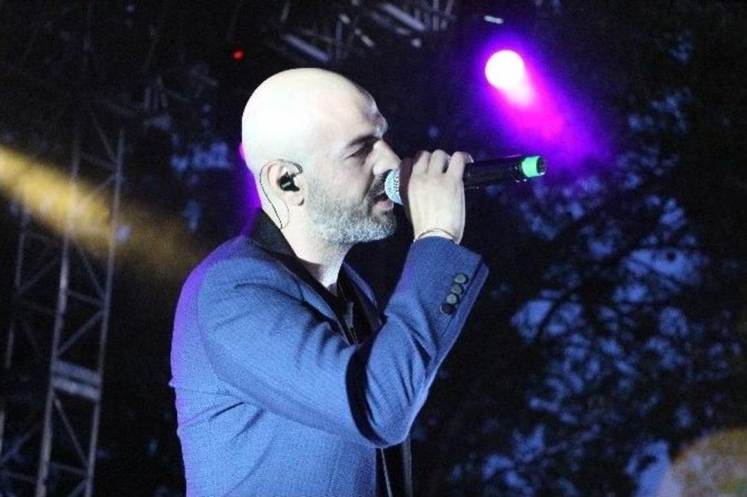 Kağıthane Toplu S&uuml;nnet Ş&ouml;leninde Soner Sarıkabadayı R&uuml;zgarı