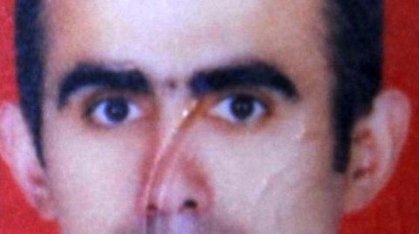 Vicdansız S&uuml;r&uuml;c&uuml; Yayaya &Ccedil;arpıp Ka&ccedil;tı