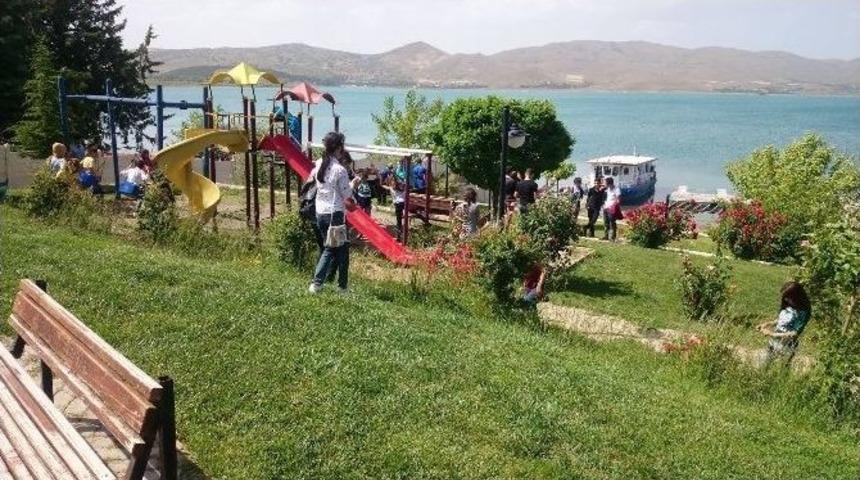 Teog Sınavında Dereceye Giren Şırnaklı &Ouml;ğrenciler Elazığ&rsquo;ı Gezdi